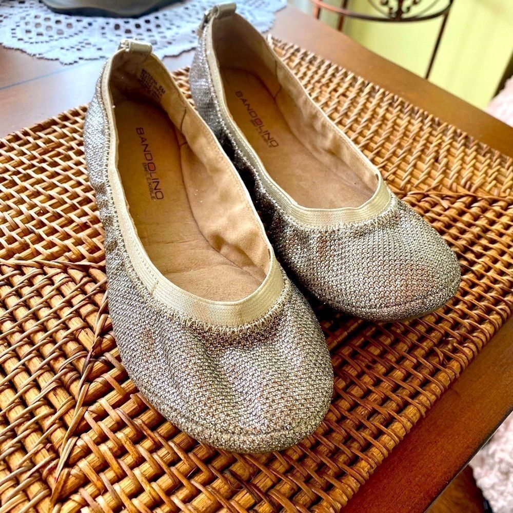 Bandolino Gold Tan Flexible Ballet Shoes SZ 6 EUC